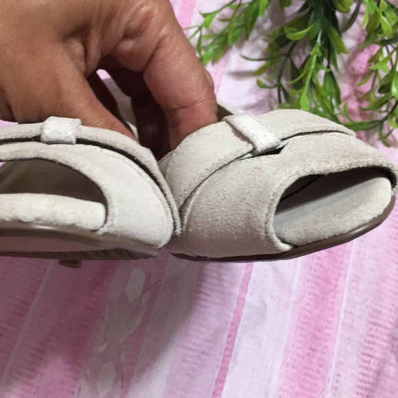 Coup D'ETAT Beige Suede Slide Mules, sz 7 - Picture 11 of 12